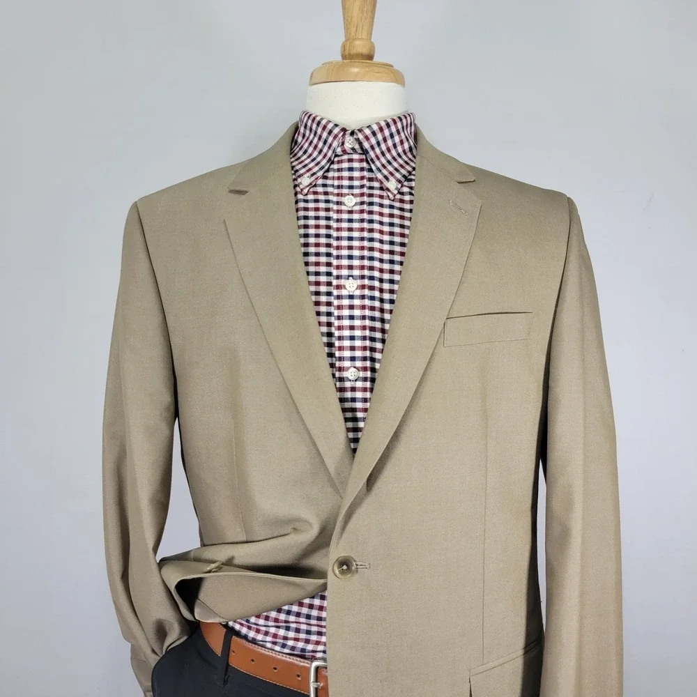 Andrew Fezza‎ Men's Sport Coat Blazer Two Button Beige Polyester Blend Size 44L